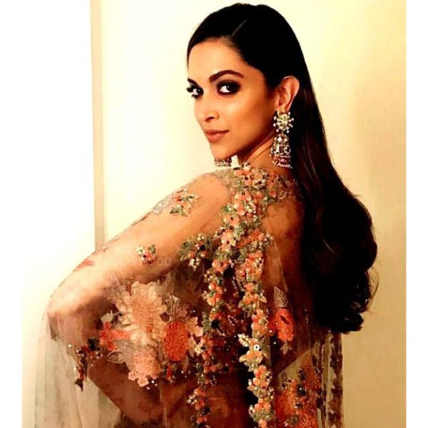 Deepika s Filmfare Look Fashion