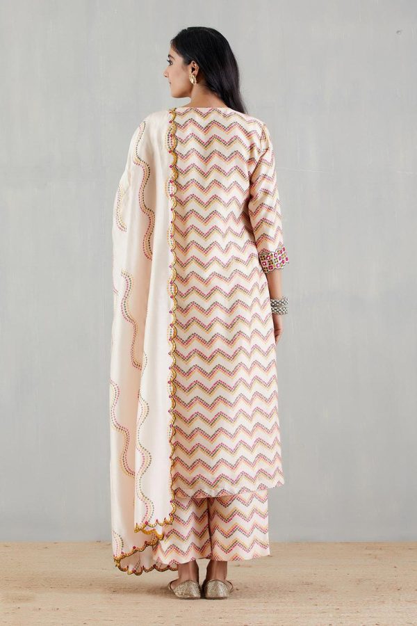 Blush Pink Printed kurta  With Dupatta And Pants Online Hot Sale